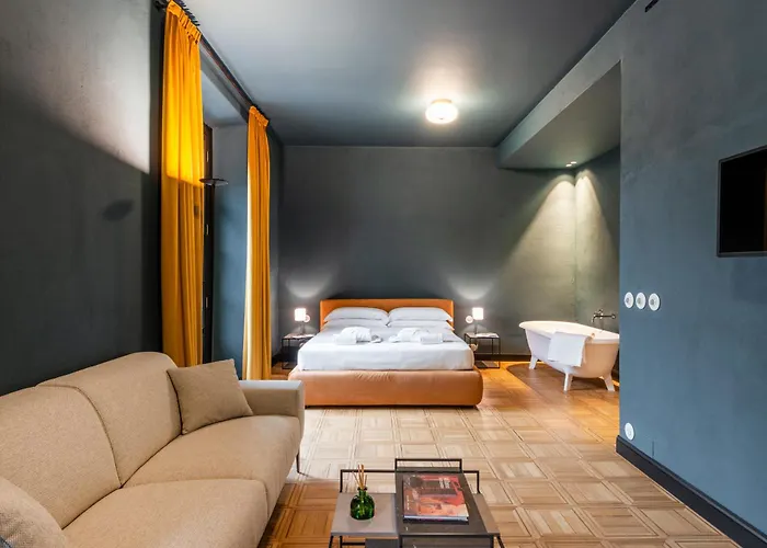 Nine Suites - B Home